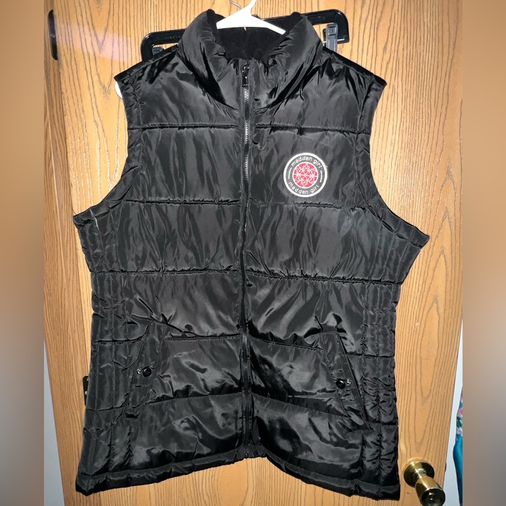 Madden Girl Black Puffer Vest